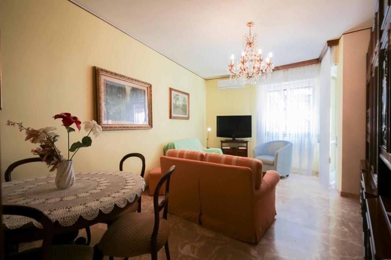 Casa Vacanze Nonna Elsa 008055-lt-0917 Sanremo